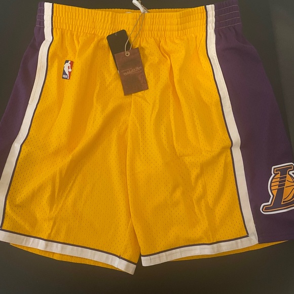 2009 Mitchell & Ness NBA Swingman Shorts Los Angeles Lakers Men - Picture 1 of 6